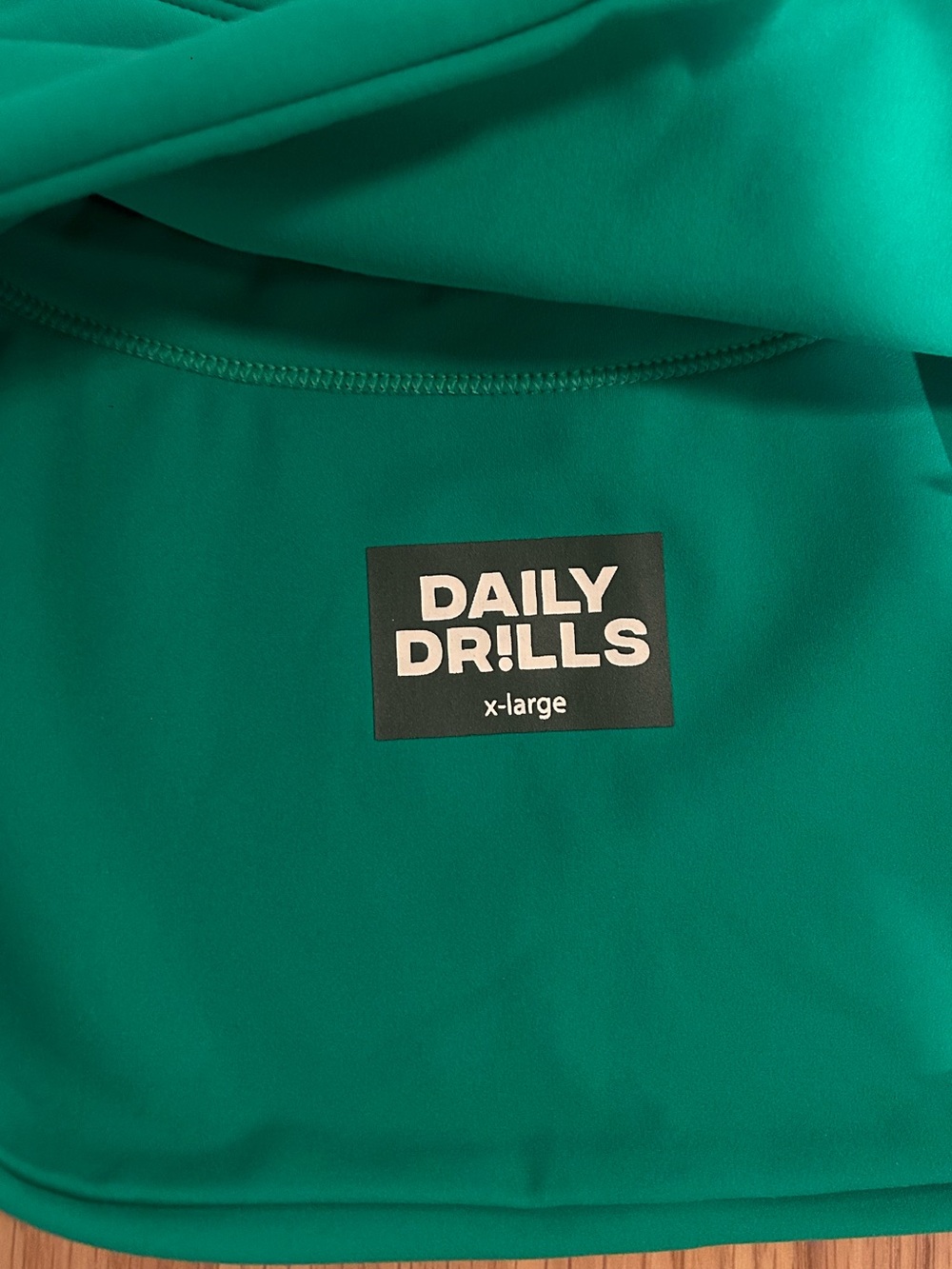 Daily Drills Chill! Everyday Bra & V Shortie Shorts Set- Kelly Green Size XL NWT - Picture 10 of 16